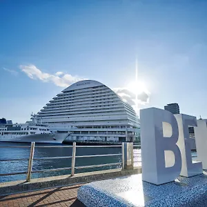 https://meriken-park-oriental.hotels-osaka.net