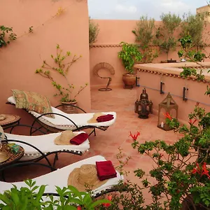 Riad Saba ****