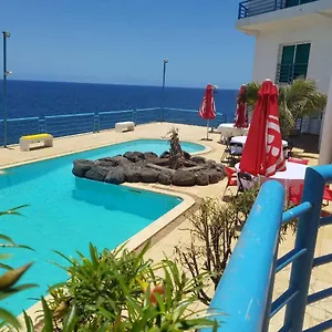 hostel-maresia.cape-verdehotels.com/